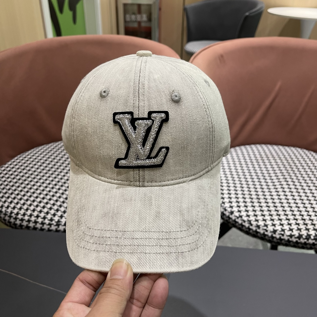 LV路易威登新款原单牛仔棒球帽，原版帆布面轻盈透气！质量超赞，基础头围56，贴片可调节。
