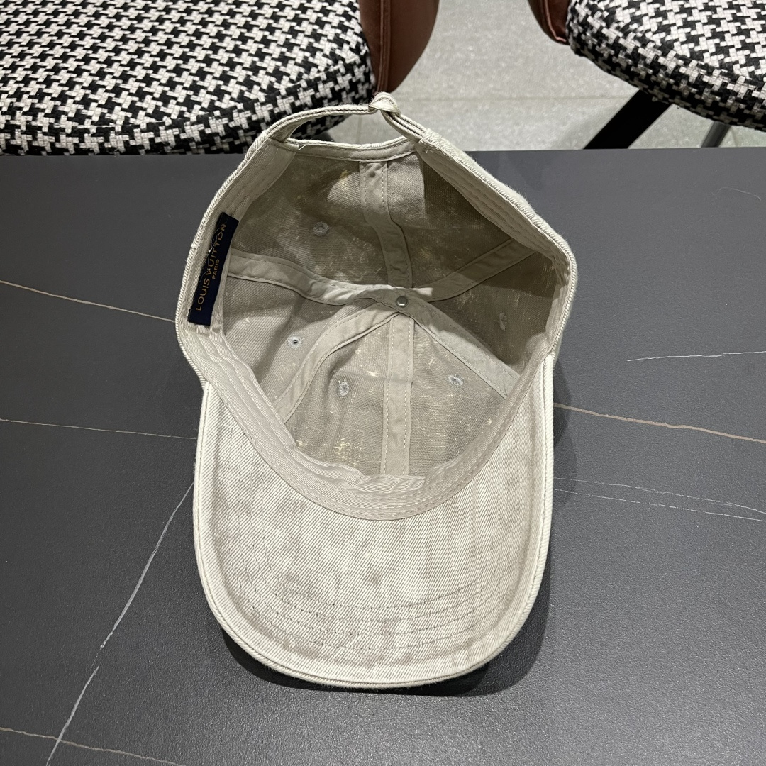 LV路易威登新款原单牛仔棒球帽，原版帆布面轻盈透气！质量超赞，基础头围56，贴片可调节。