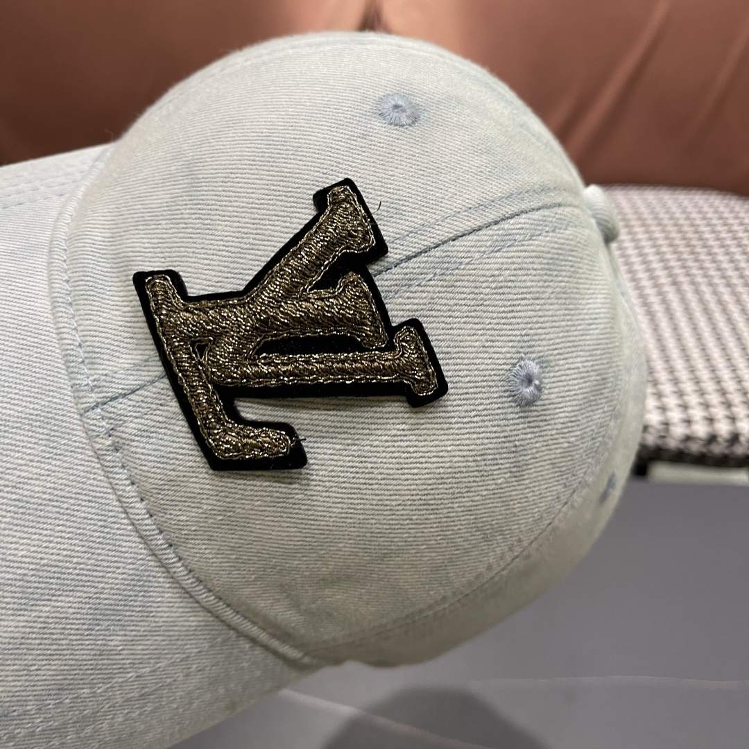 LV路易威登新款原单牛仔棒球帽，原版帆布面轻盈透气！质量超赞，基础头围56，贴片可调节。