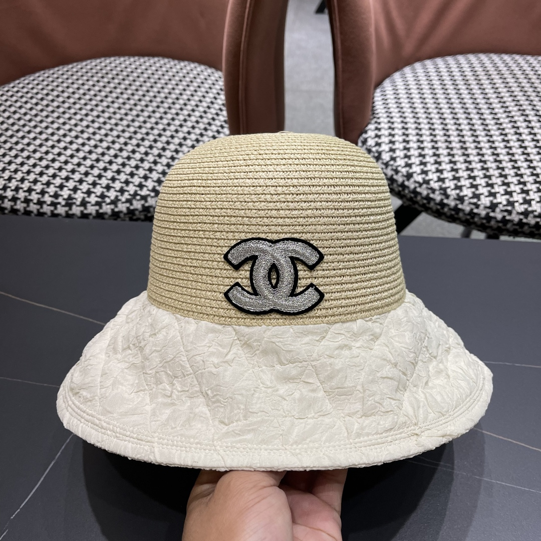  Chanel香奈儿日系优雅开叉蝴蝶结渔夫帽布草拼接大檐遮阳帽太
阳帽可折叠草帽潮