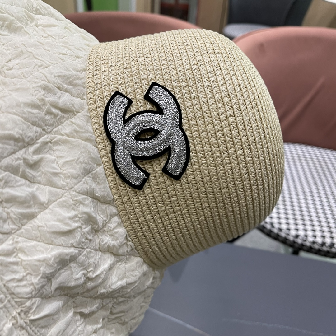  Chanel香奈儿日系优雅开叉蝴蝶结渔夫帽布草拼接大檐遮阳帽太
阳帽可折叠草帽潮