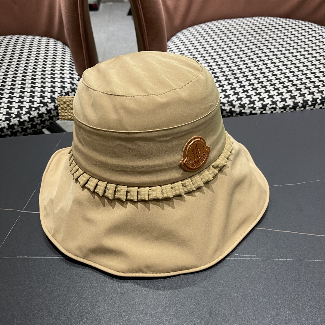  蒙口MONCLER
新款蝴蝶结渔夫帽子女显脸小夏季大帽檐帽度假遮
阳太阳帽