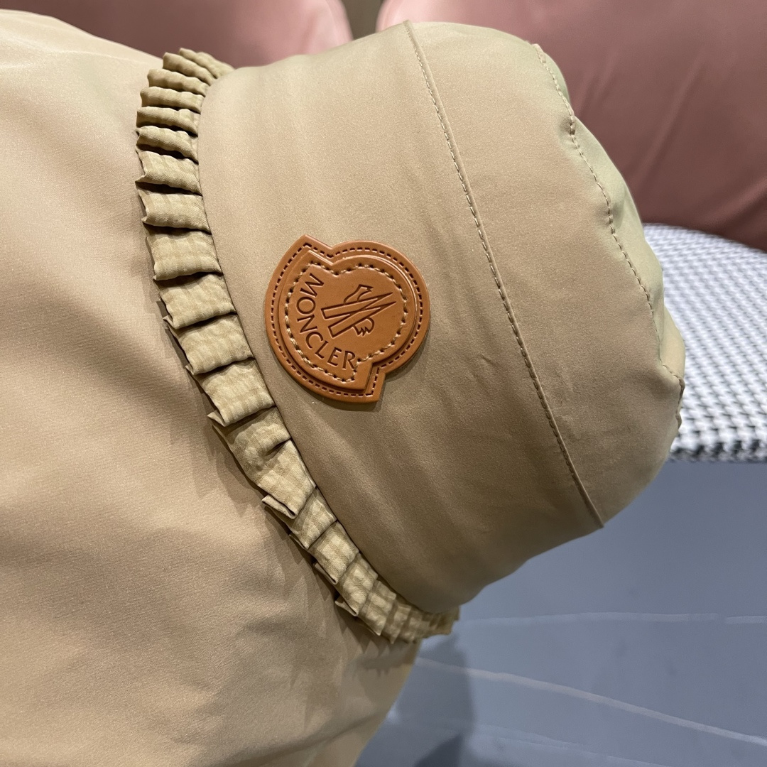  蒙口MONCLER
新款蝴蝶结渔夫帽子女显脸小夏季大帽檐帽度假遮
阳太阳帽