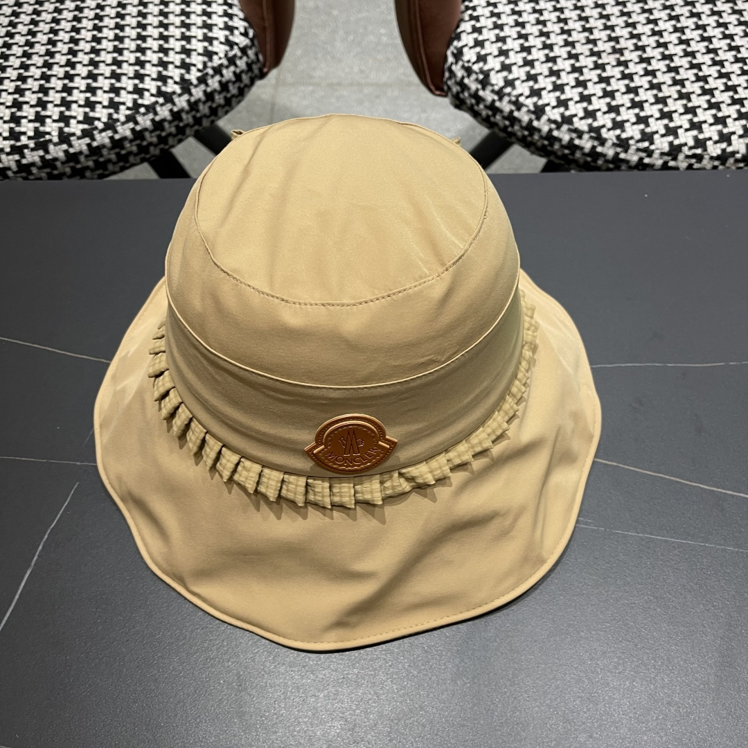  蒙口MONCLER
新款蝴蝶结渔夫帽子女显脸小夏季大帽檐帽度假遮
阳太阳帽