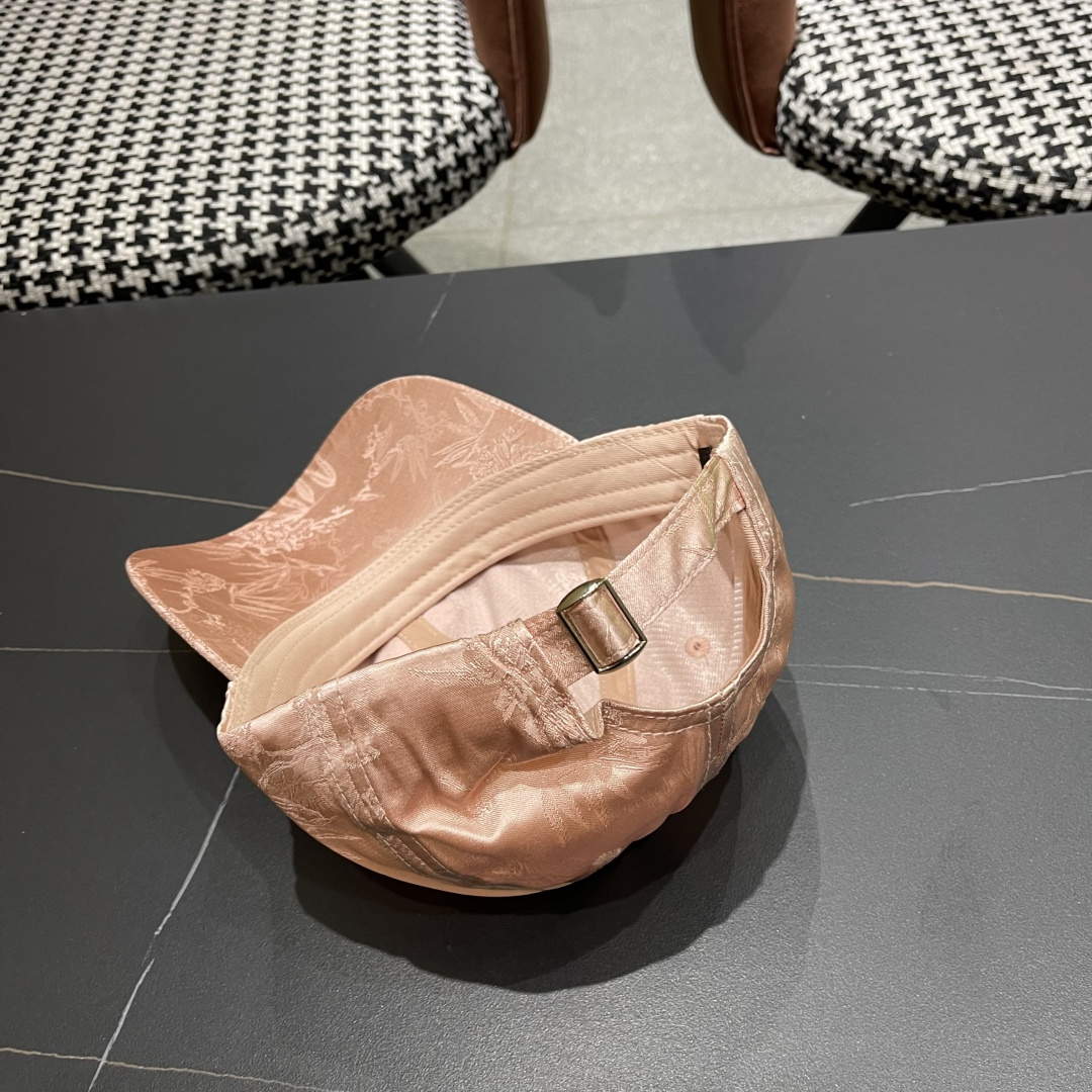  BALENCIAGA巴黎世家🆕国风立体竹叶时尚棒球帽女夏季新款百搭休闲鸭舌
帽户外遮阳帽