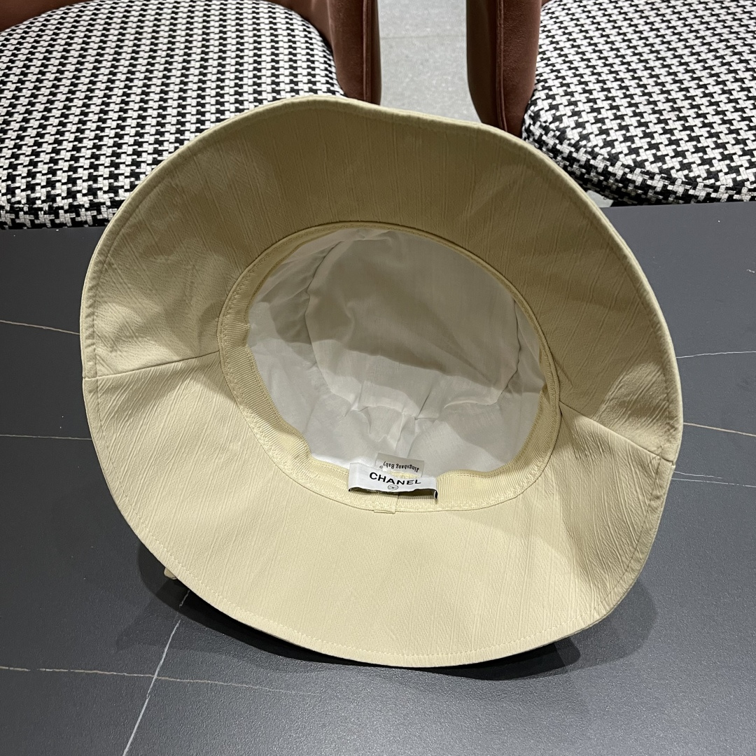  CHANEL 香奈儿法式简约大檐蝴蝶结渔夫帽女春夏出
游游优雅气质遮阳防晒盆帽显脸小