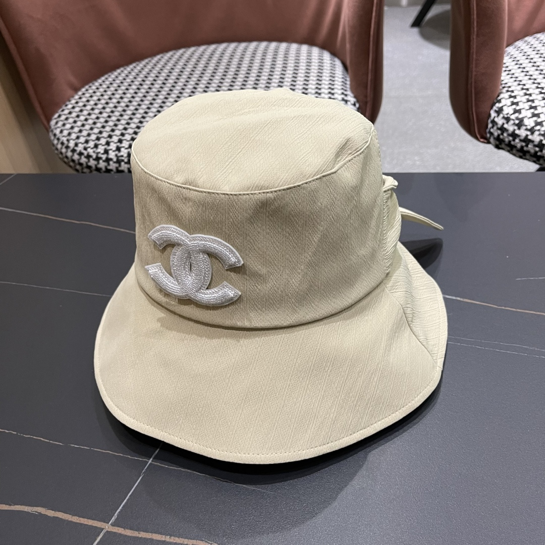  CHANEL 香奈儿法式简约大檐蝴蝶结渔夫帽女春夏出
游游优雅气质遮阳防晒盆帽显脸小