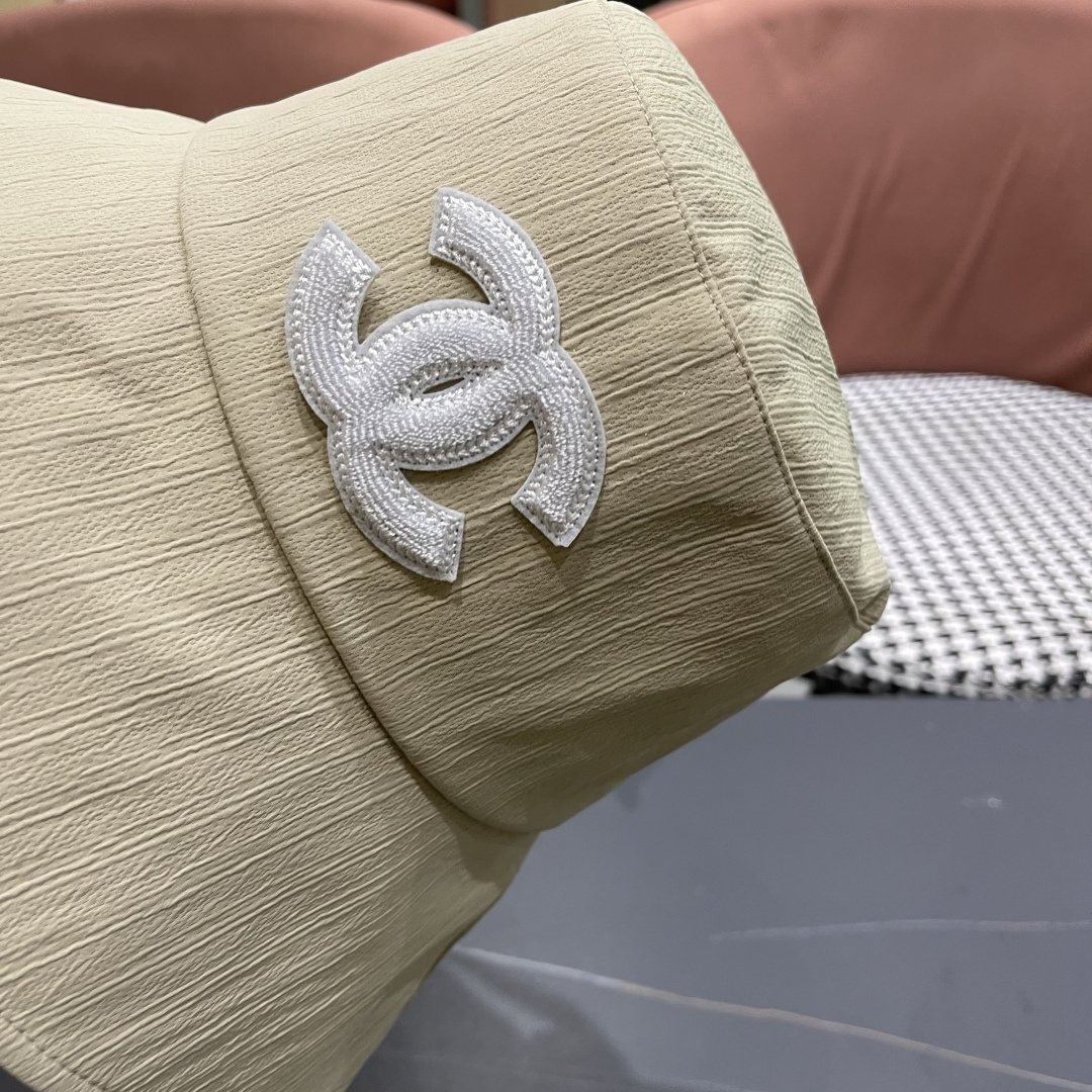  CHANEL 香奈儿法式简约大檐蝴蝶结渔夫帽女春夏出
游游优雅气质遮阳防晒盆帽显脸小