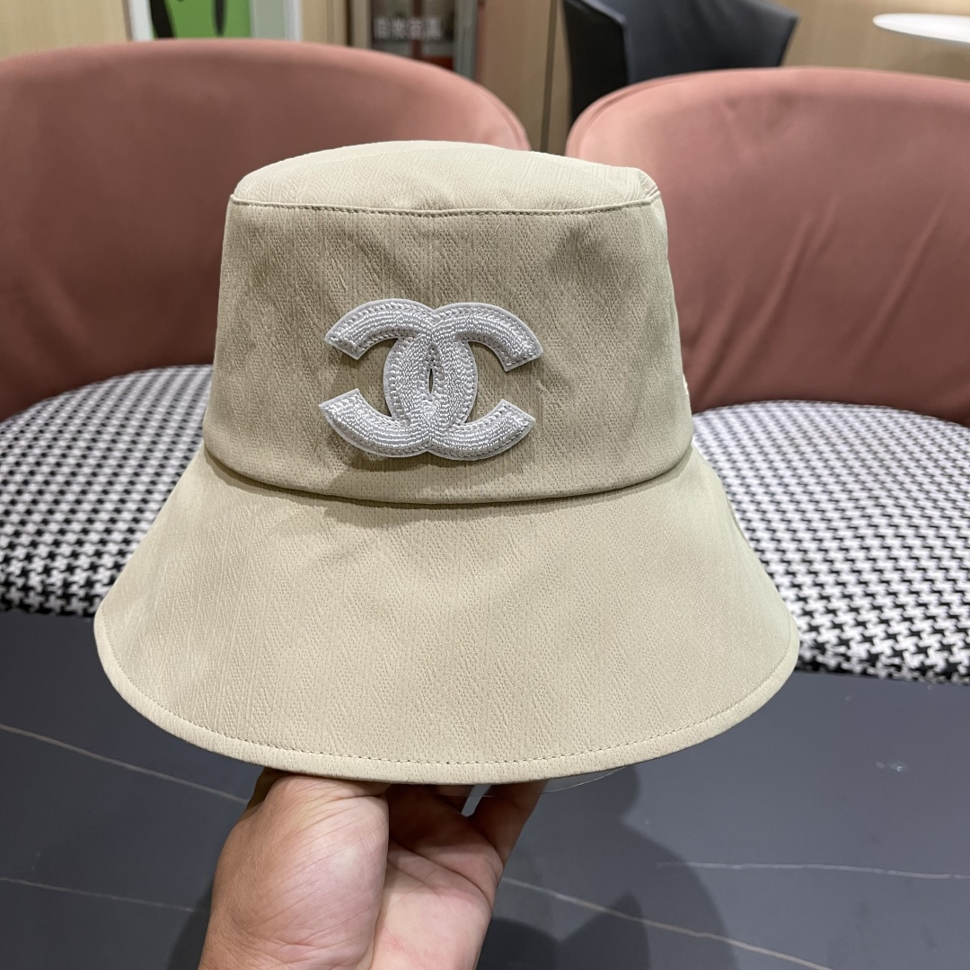  CHANEL 香奈儿法式简约大檐蝴蝶结渔夫帽女春夏出
游游优雅气质遮阳防晒盆帽显脸小