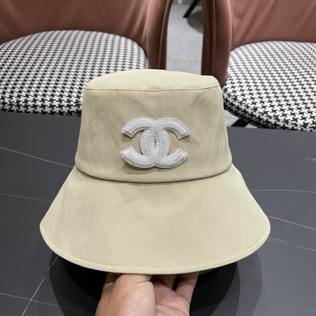  CHANEL 香奈儿法式简约大檐蝴蝶结渔夫帽女春夏出
游游优雅气质遮阳防晒盆帽显脸小