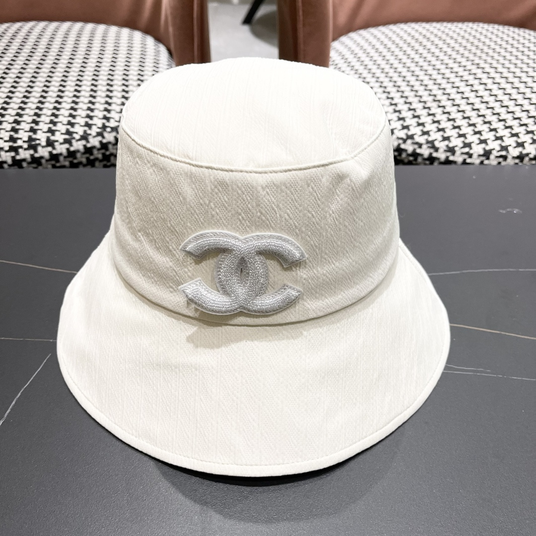  CHANEL 香奈儿法式简约大檐蝴蝶结渔夫帽女春夏出
游游优雅气质遮阳防晒盆帽显脸小