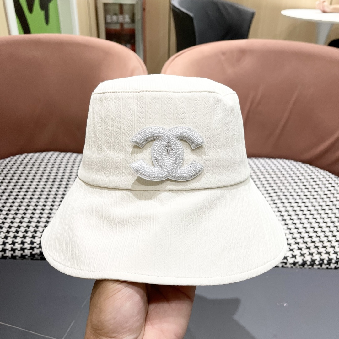  CHANEL 香奈儿法式简约大檐蝴蝶结渔夫帽女春夏出
游游优雅气质遮阳防晒盆帽显脸小