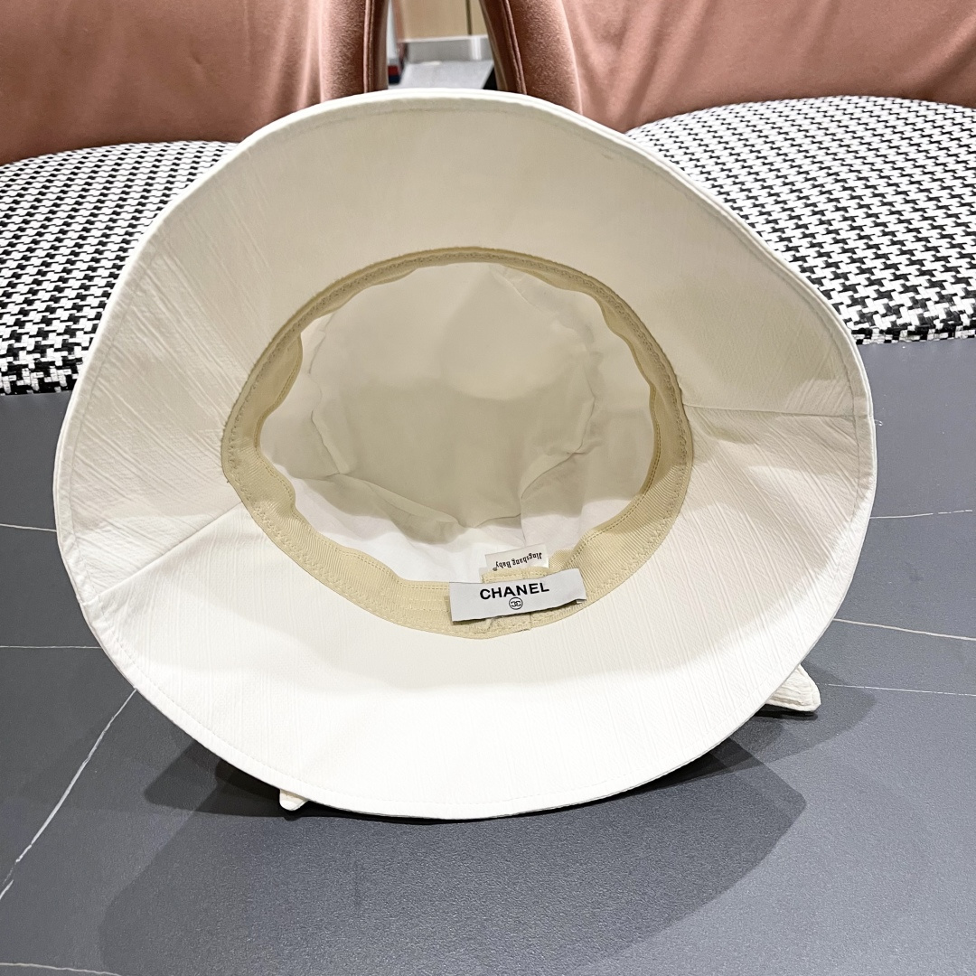  CHANEL 香奈儿法式简约大檐蝴蝶结渔夫帽女春夏出
游游优雅气质遮阳防晒盆帽显脸小