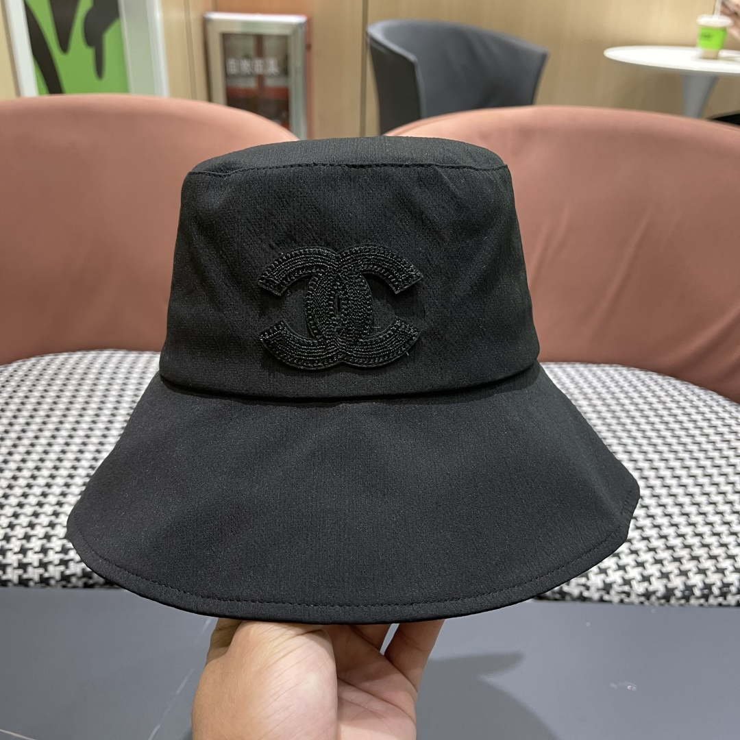 CHANEL 香奈儿法式简约大檐蝴蝶结渔夫帽女春夏出
游游优雅气质遮阳防晒盆帽显脸小