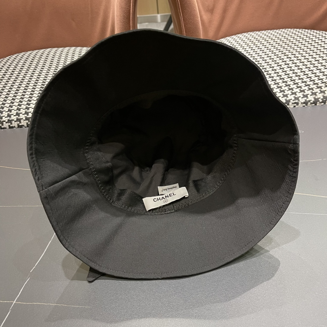  CHANEL 香奈儿法式简约大檐蝴蝶结渔夫帽女春夏出
游游优雅气质遮阳防晒盆帽显脸小