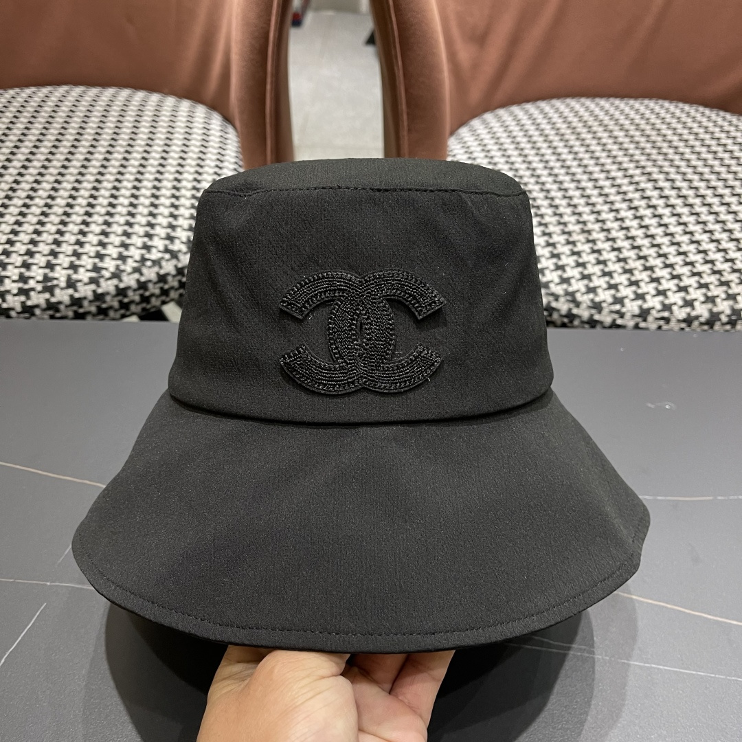  CHANEL 香奈儿法式简约大檐蝴蝶结渔夫帽女春夏出
游游优雅气质遮阳防晒盆帽显脸小