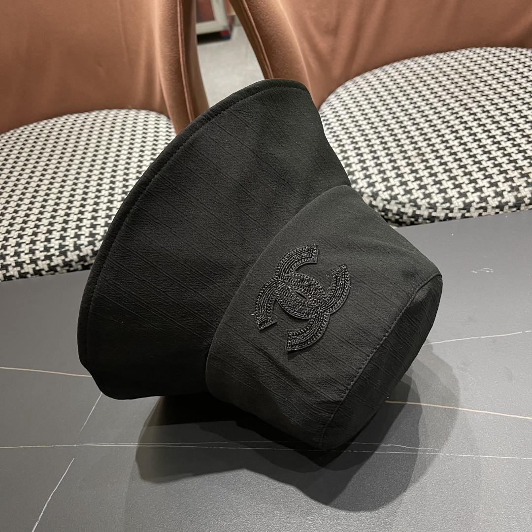  CHANEL 香奈儿法式简约大檐蝴蝶结渔夫帽女春夏出
游游优雅气质遮阳防晒盆帽显脸小