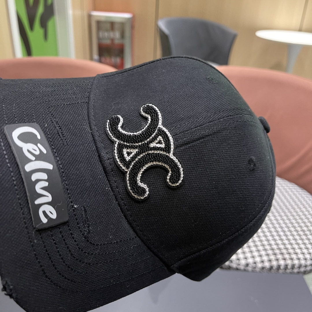 【CELINE赛琳】高品质凯旋门宽檐棒球帽女春秋新款时尚破泂做旧
硬顶防晒鸭舌帽男