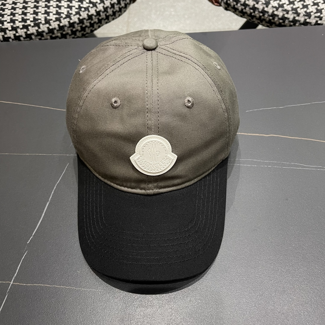  蒙口Moncler🆕春款新款拼色个性棒球帽，四季佩戴款高颜值时尚单品！
男女同款