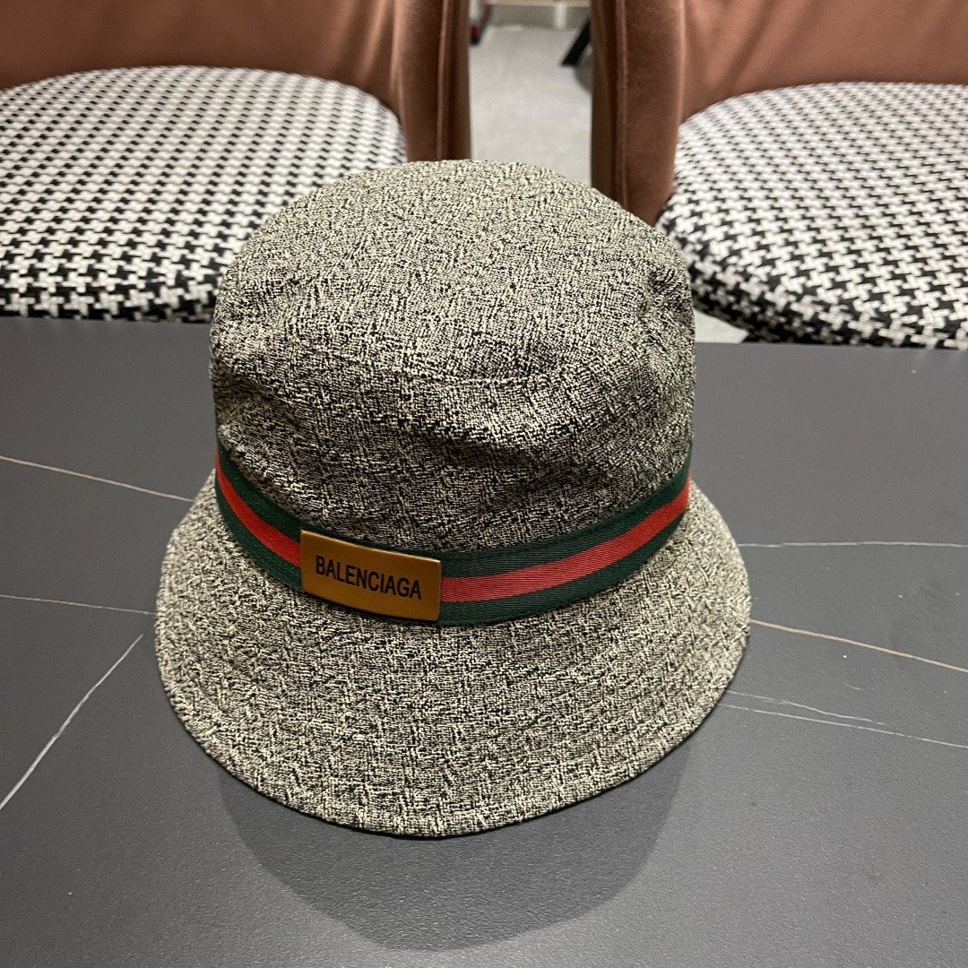 BALENCIAGA巴黎世家2025新款渔夫帽，简约休闲百搭