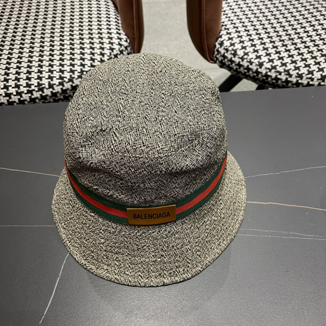 BALENCIAGA巴黎世家2025新款渔夫帽，简约休闲百搭