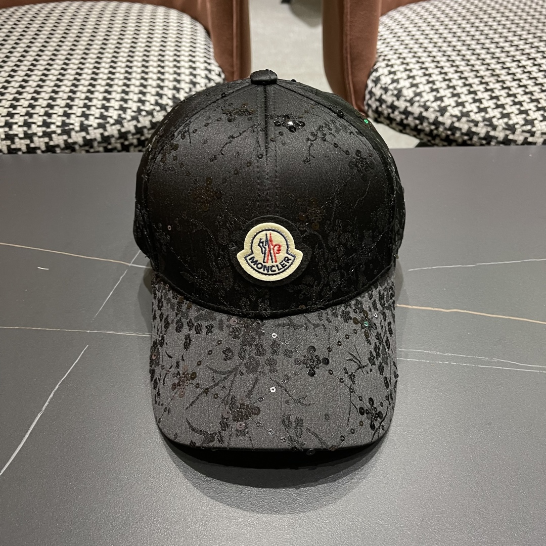  蒙口MONCLER棒球帽，高级感亮片棒球帽女韩版 ins潮百搭显脸小鸭舌帽春
夏防晒遮阳帽子