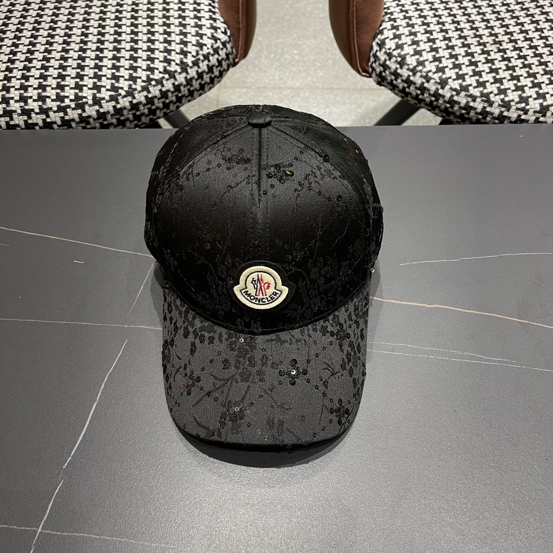  蒙口MONCLER棒球帽，高级感亮片棒球帽女韩版 ins潮百搭显脸小鸭舌帽春
夏防晒遮阳帽子
