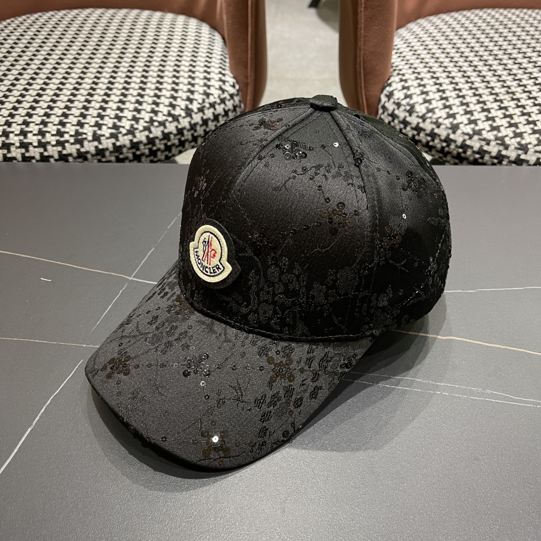  蒙口MONCLER棒球帽，高级感亮片棒球帽女韩版 ins潮百搭显脸小鸭舌帽春
夏防晒遮阳帽子