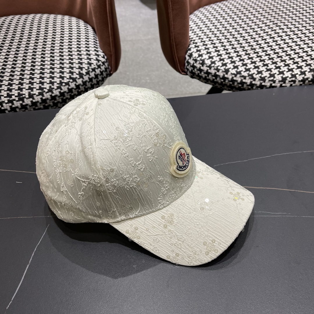  蒙口MONCLER棒球帽，高级感亮片棒球帽女韩版 ins潮百搭显脸小鸭舌帽春
夏防晒遮阳帽子
