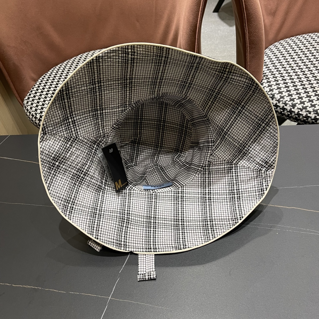 PRADA普拉达韩版系带遮阳帽子女户外夏季双面可戴大帽檐太阳帽防晒遮脸渔夫帽