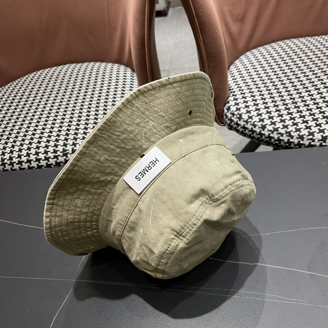  HERMÈS (爱马仕)山岩小众骑行渔夫帽山系夏户外登山帽大檐遮阳
防晒透气徒步纯色