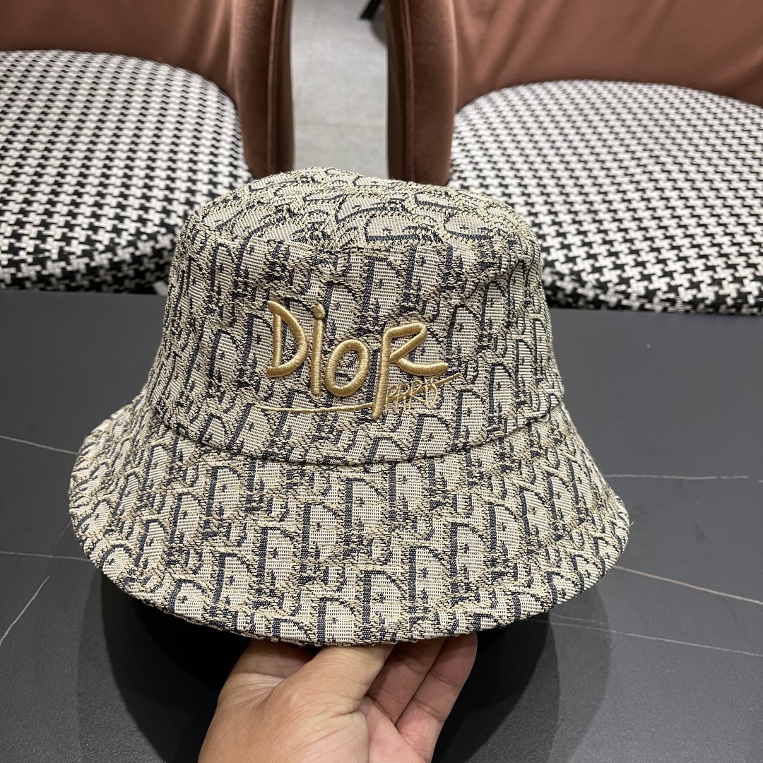  Dior(迪奥)新款2025原单渔夫帽， 精致純也格调很有感觉，专柜断货热门，质量超赞