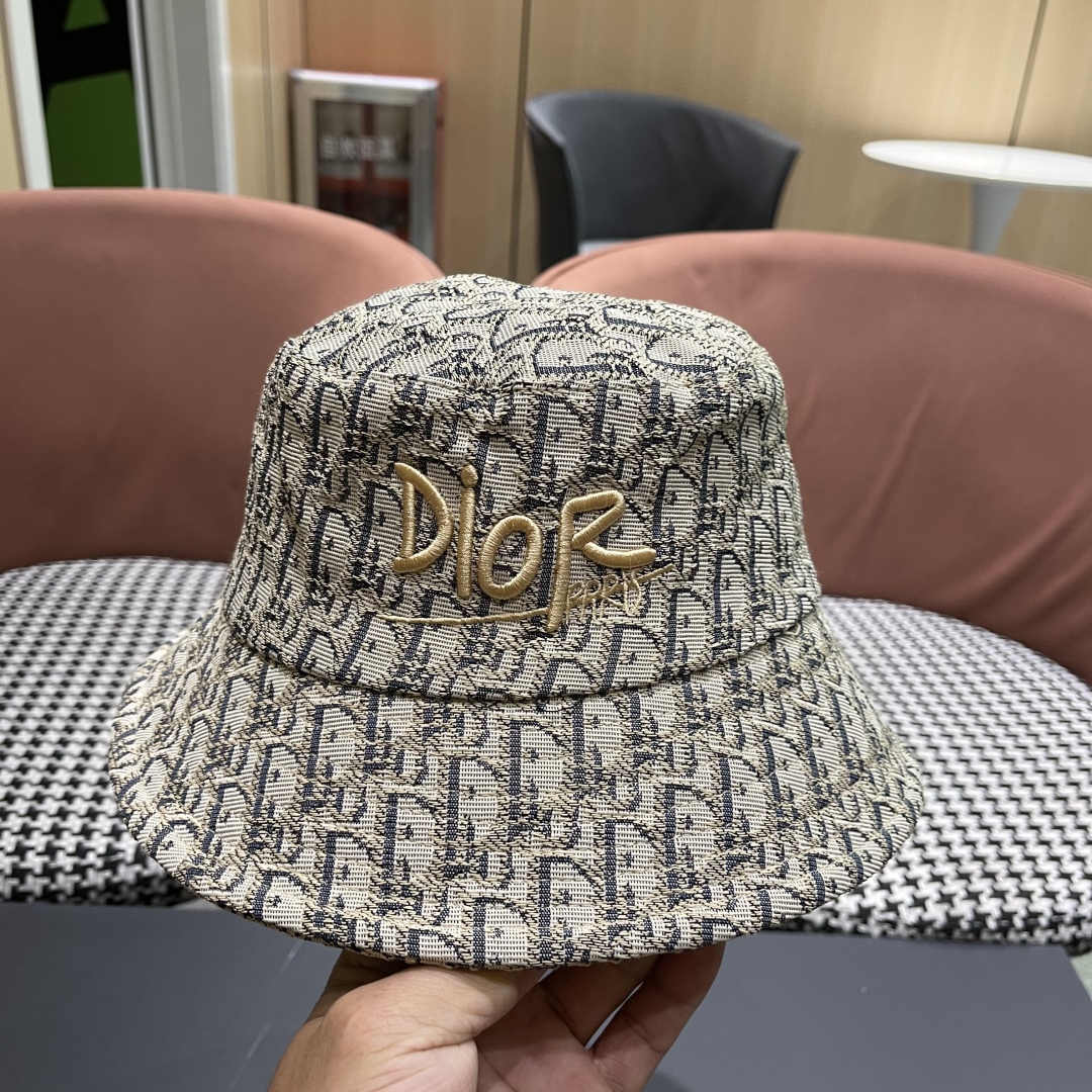  Dior(迪奥)新款2025原单渔夫帽， 精致純也格调很有感觉，专柜断货热门，质量超赞
