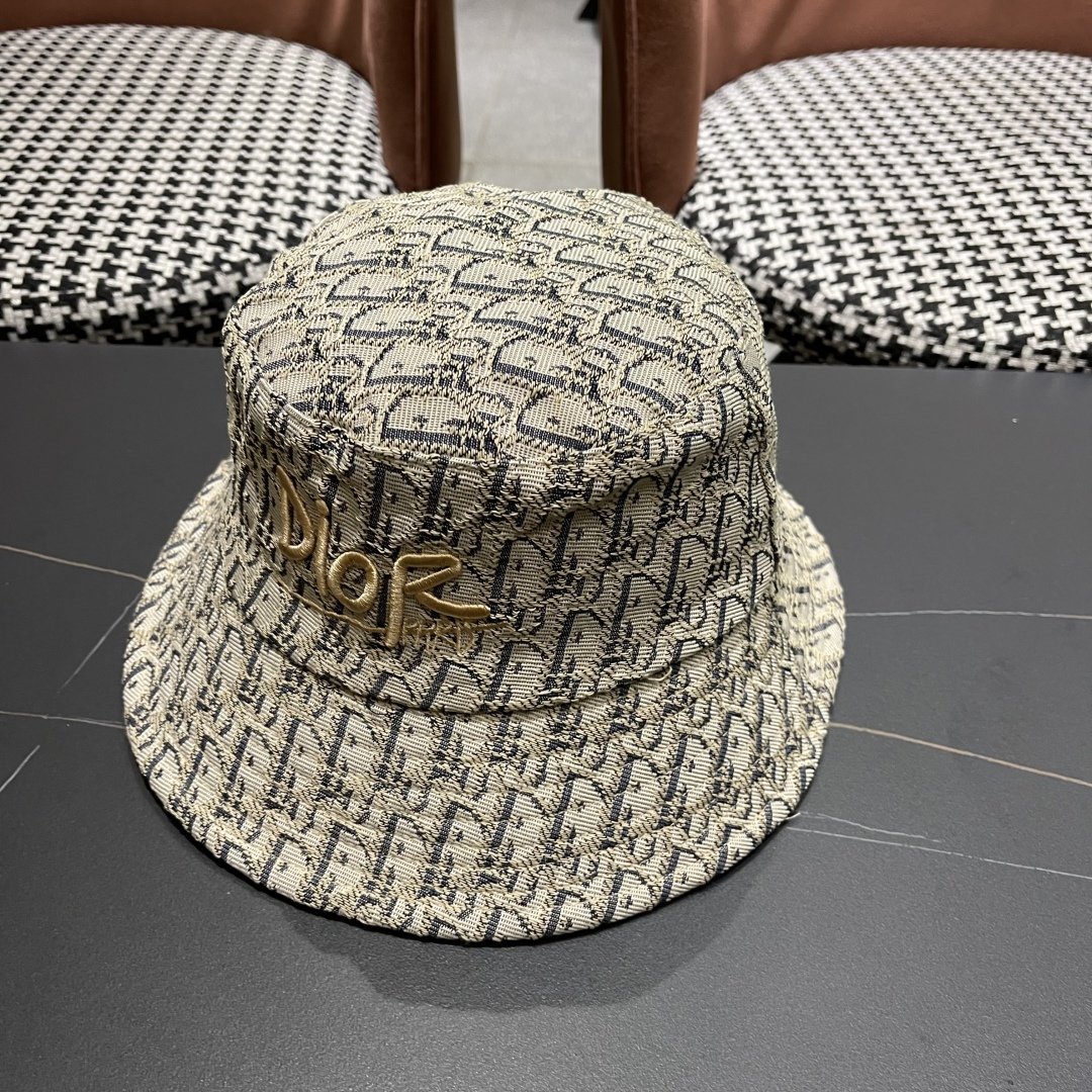  Dior(迪奥)新款2025原单渔夫帽， 精致純也格调很有感觉，专柜断货热门，质量超赞
