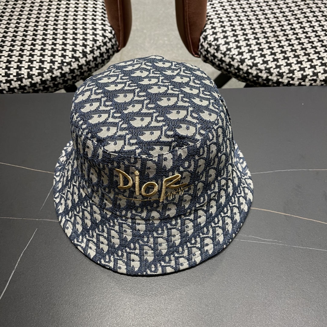  Dior(迪奥)新款2025原单渔夫帽， 精致純也格调很有感觉，专柜断货热门，质量超赞