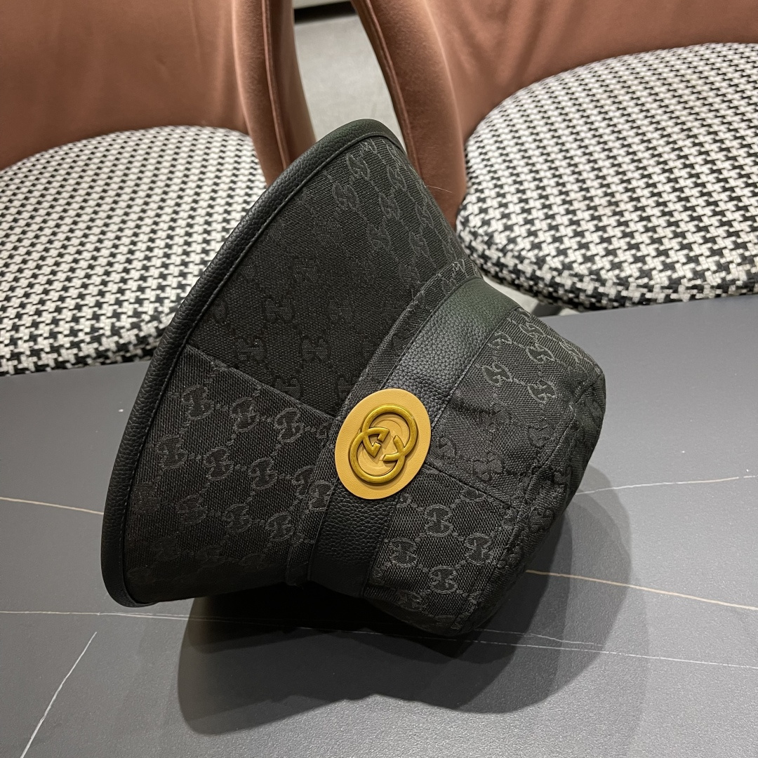 古奇渔夫帽GUCCI🧢2025原单品质火爆来袭 🔥🎩 工艺非常精美 高档大气上档次！低调奢华，方便携带！