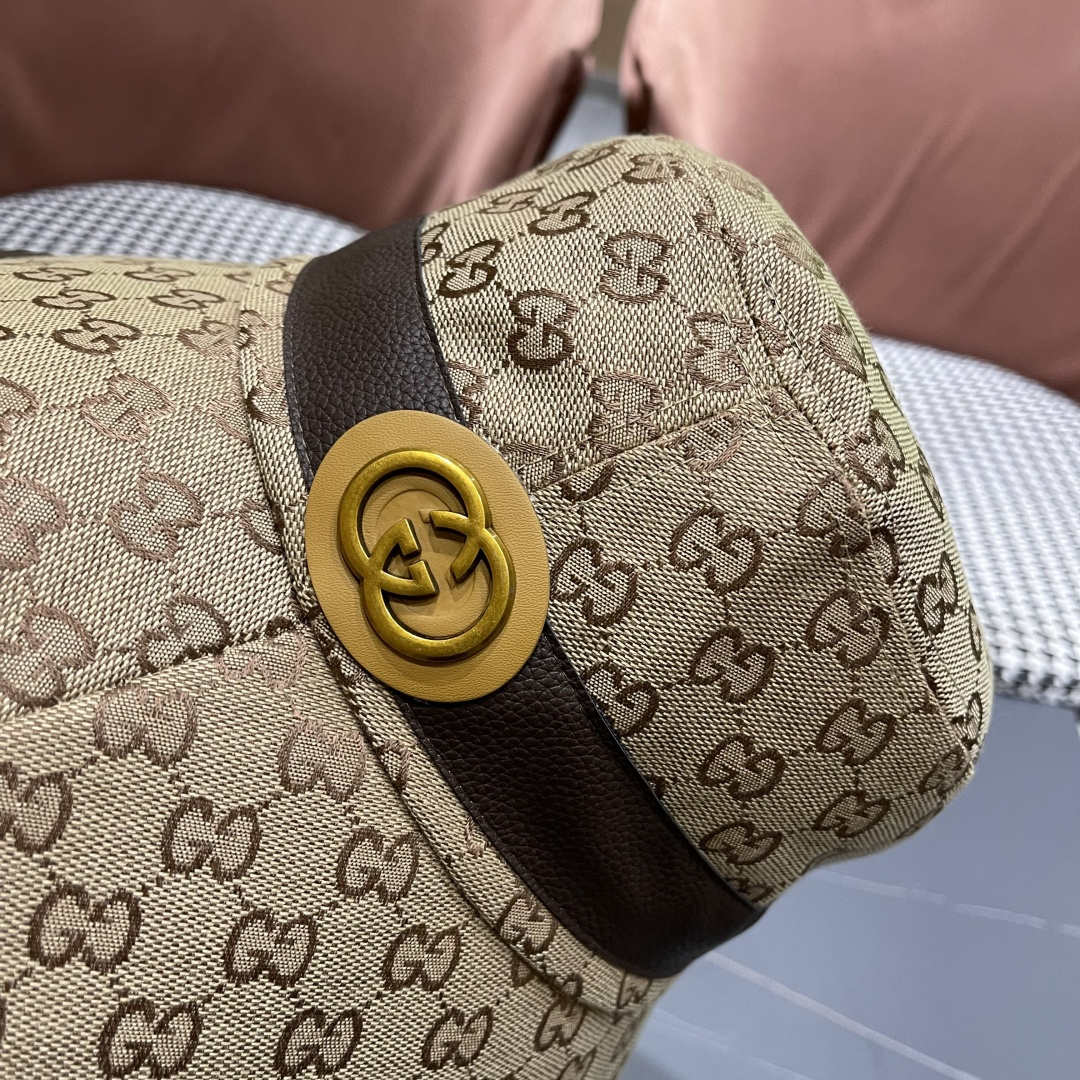 古奇渔夫帽GUCCI🧢2025原单品质火爆来袭 🔥🎩 工艺非常精美 高档大气上档次！低调奢华，方便携带！