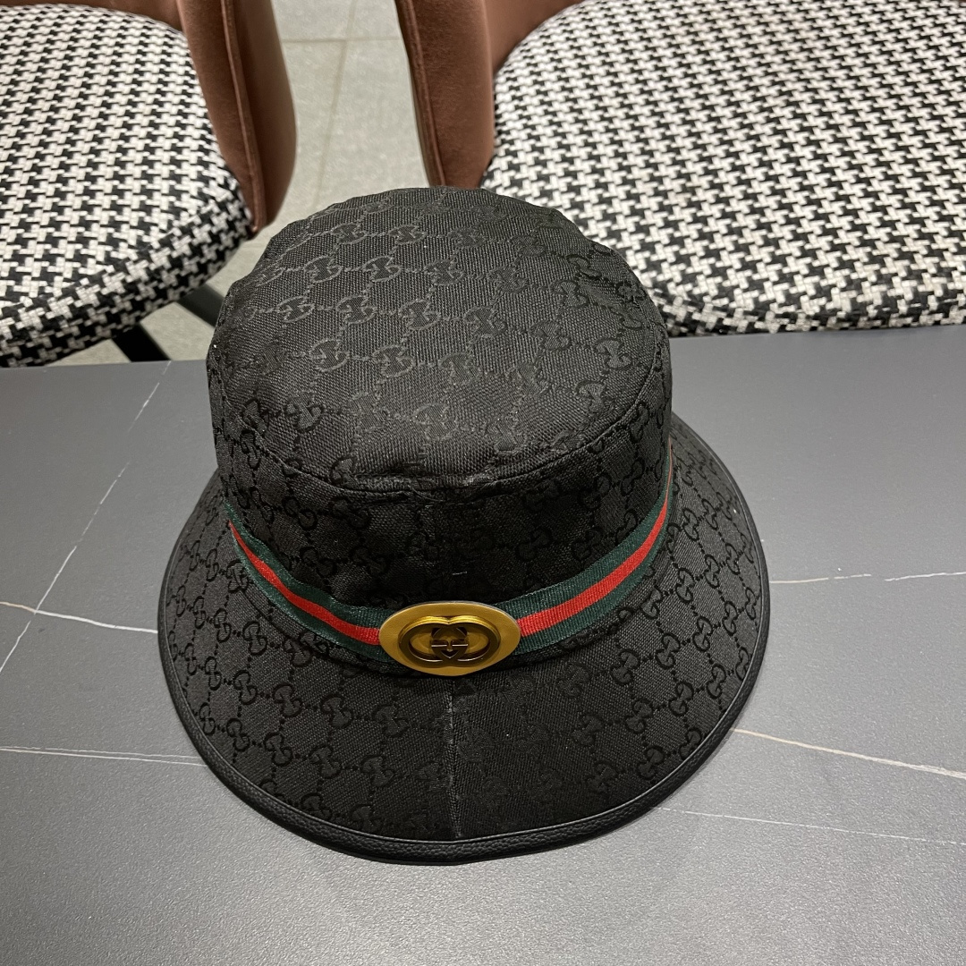 古奇渔夫帽GUCCI🧢2025原单品质火爆来袭 🔥🎩 工艺非常精美 高档大气上档次！低调奢华，方便携带！