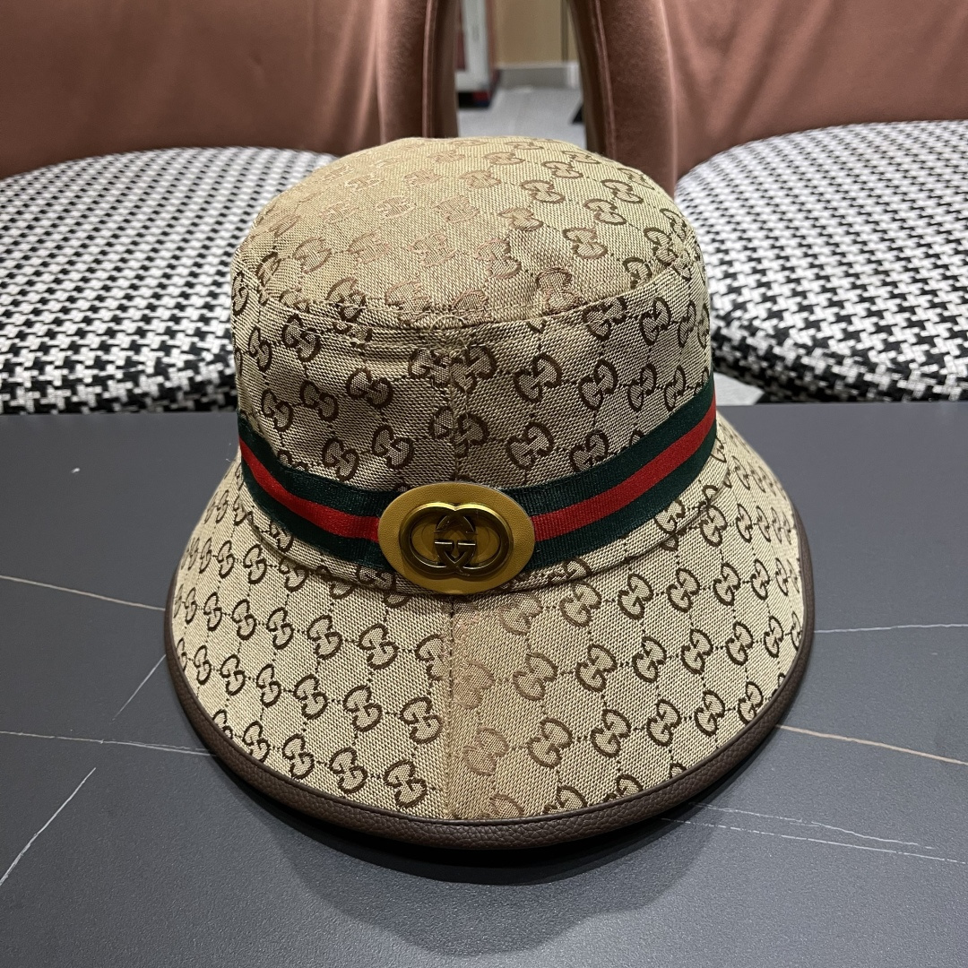 古奇渔夫帽GUCCI🧢2025原单品质火爆来袭 🔥🎩 工艺非常精美 高档大气上档次！低调奢华，方便携带！