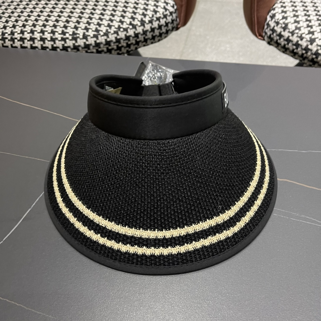  BURBERRY巴宝莉 防晒空顶帽子女款2025新款夏季户外遞阳帽
骑电动车太阳帽显瘦减龄