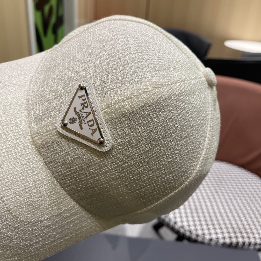 【PRADA普拉达】高端棒球帽🧢，欧美重工手法，曰韩潮流，时尚大气，帅哥美女必入款❤️❤️❤️男女必备！