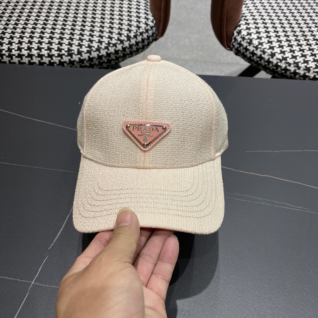 【PRADA普拉达】高端棒球帽🧢，欧美重工手法，曰韩潮流，时尚大气，帅哥美女必入款❤️❤️❤️男女必备！