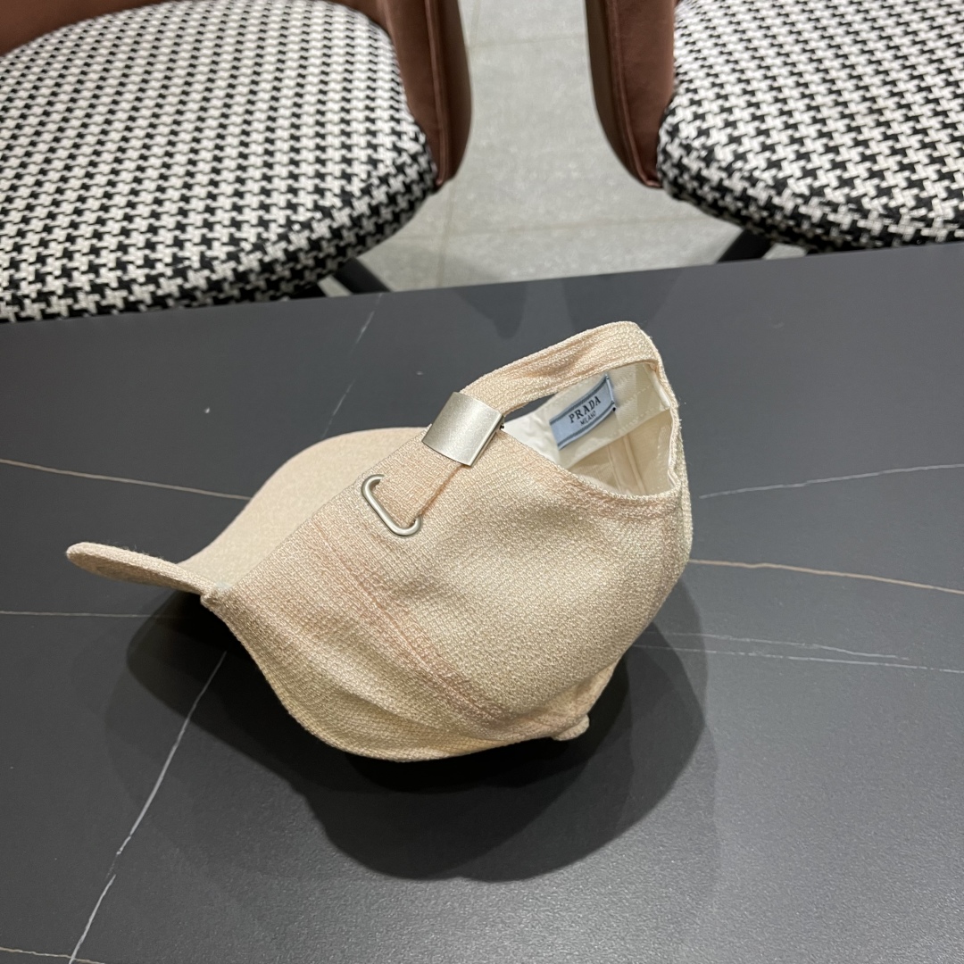 【PRADA普拉达】高端棒球帽🧢，欧美重工手法，曰韩潮流，时尚大气，帅哥美女必入款❤️❤️❤️男女必备！