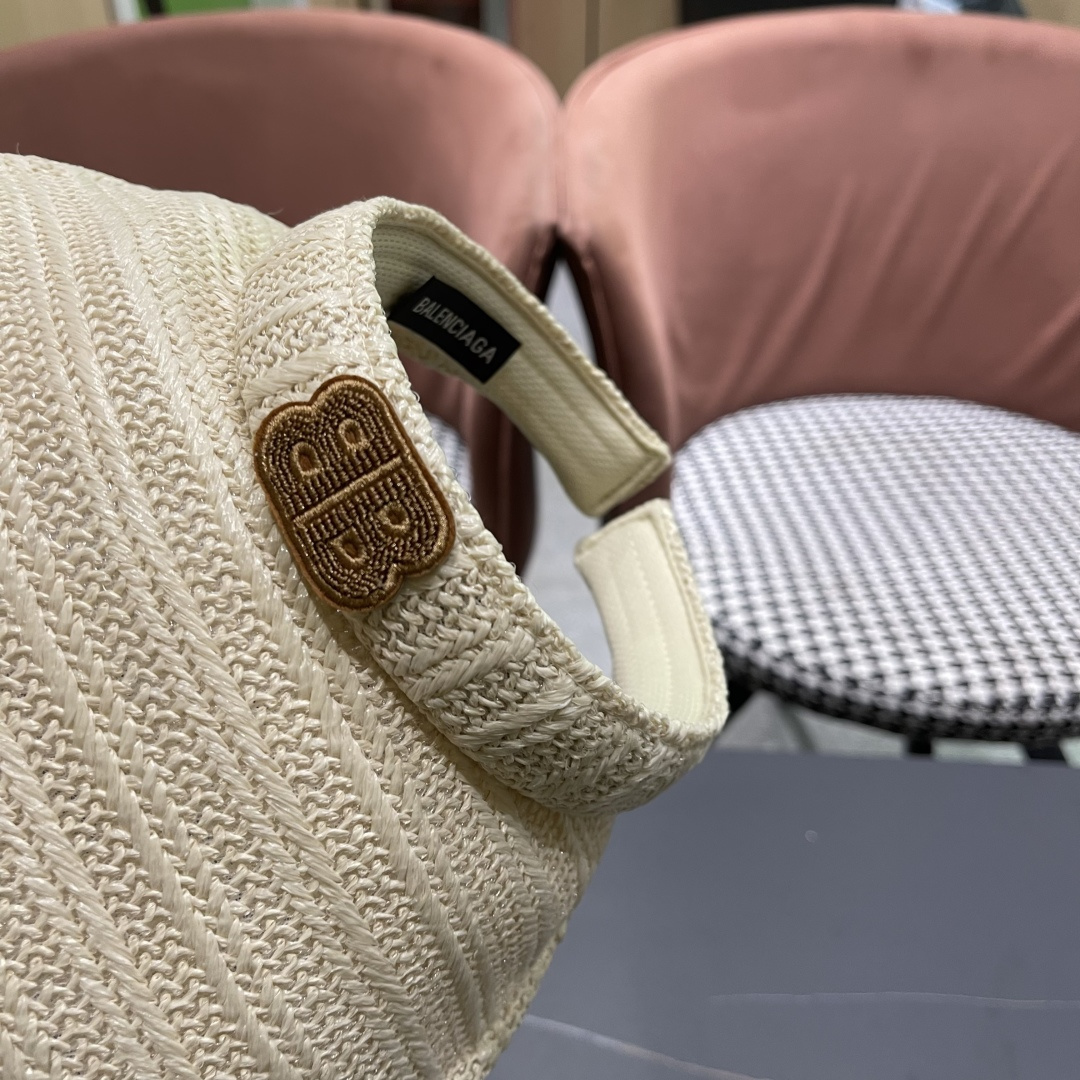  巴黎世家Balenciaga夏季小香风编织防晒帽出游百搭遮阳帽空顶帽
优雅女士太阳帽潮