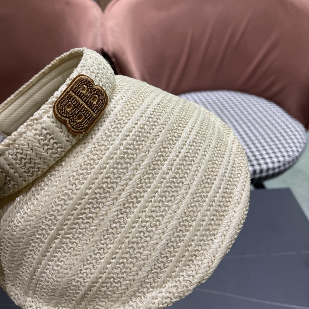  巴黎世家Balenciaga夏季小香风编织防晒帽出游百搭遮阳帽空顶帽
优雅女士太阳帽潮