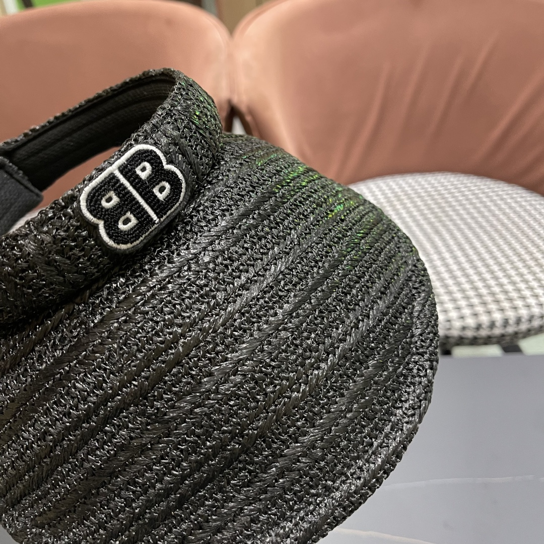  巴黎世家Balenciaga夏季小香风编织防晒帽出游百搭遮阳帽空顶帽
优雅女士太阳帽潮