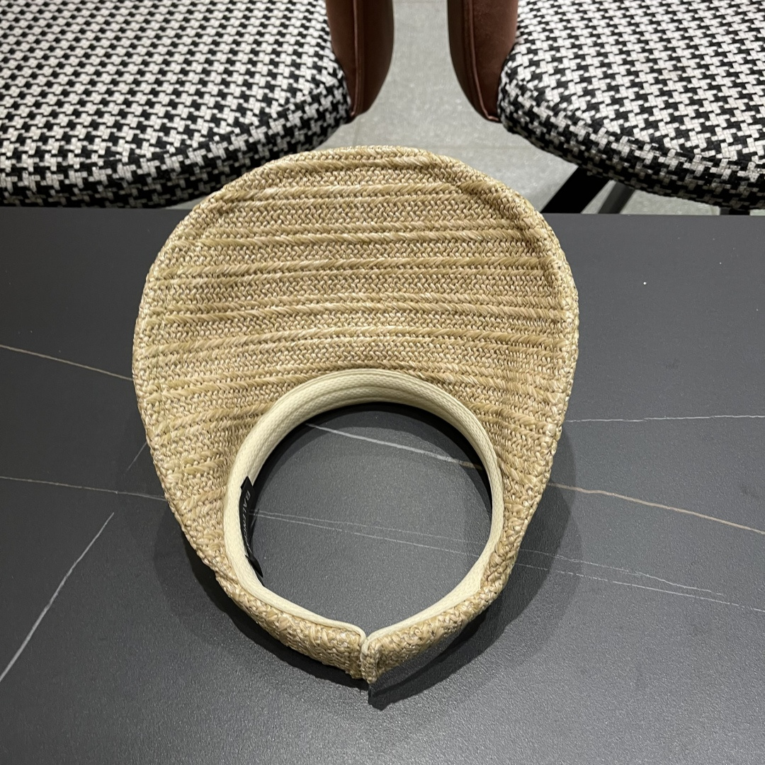  巴黎世家Balenciaga夏季小香风编织防晒帽出游百搭遮阳帽空顶帽
优雅女士太阳帽潮