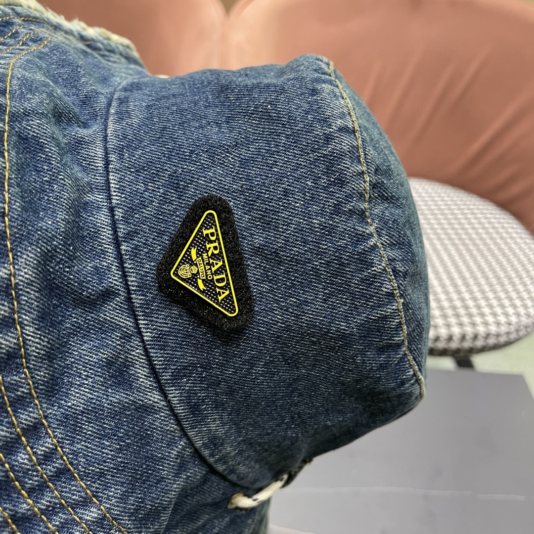  PRADA 普拉达 潮韩版牛仔帽子毛边简约渔夫帽男女春夏季时
尚休闲百搭遮阳防晒帽