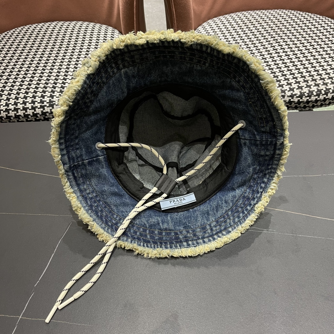  PRADA 普拉达 潮韩版牛仔帽子毛边简约渔夫帽男女春夏季时
尚休闲百搭遮阳防晒帽