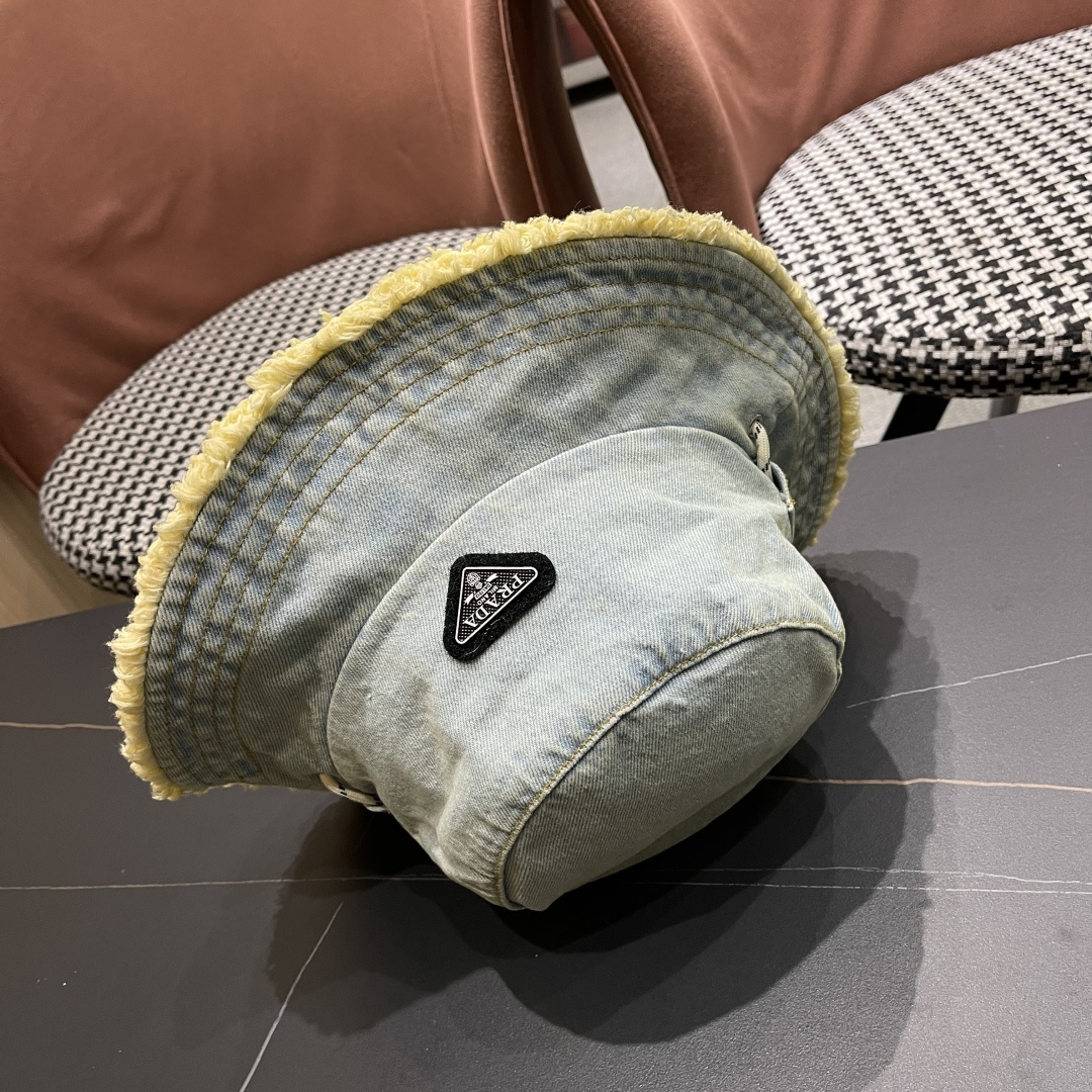  PRADA 普拉达 潮韩版牛仔帽子毛边简约渔夫帽男女春夏季时
尚休闲百搭遮阳防晒帽